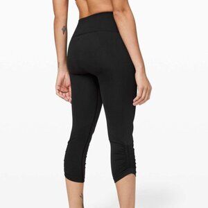 Lululemon Womens Black Crop Leggings  Black sz 6